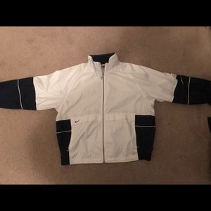 VINTAGE NIKE WINDBREAKER
